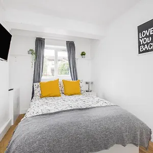  Guest house Verv Stratford