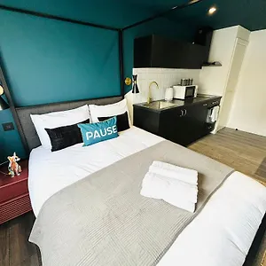  Guest house 31 Studio, Ideal For Tourists Locations